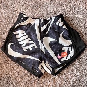 Nike Toddler Girls Dri-Fit Shorts 3T, black/white. Like new.
